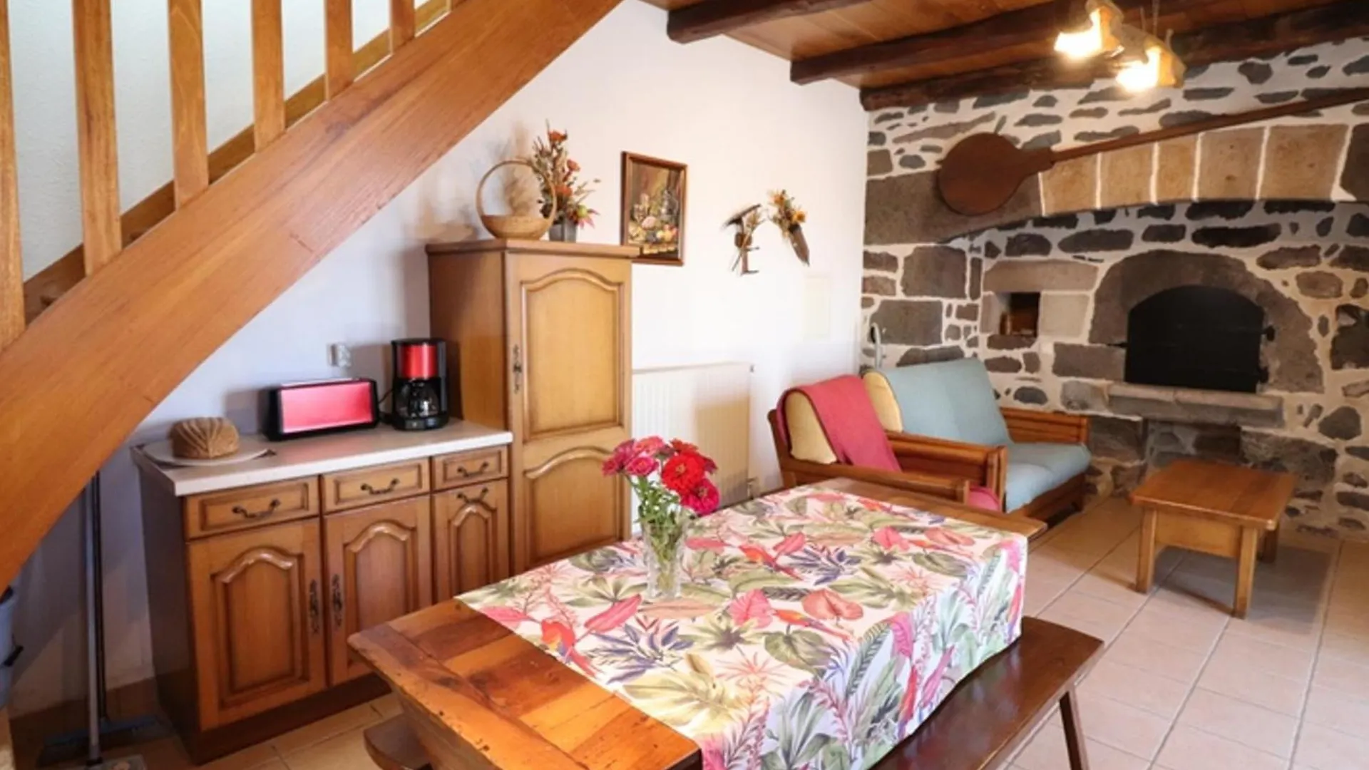 Maison De Caractere Renovee, 4 Pers, Au Coeur Du Carladez Avec Jardin Privatif Et Activites Touristiques A Proximite - Fr-1-742-225 Pailherols 0*,  France